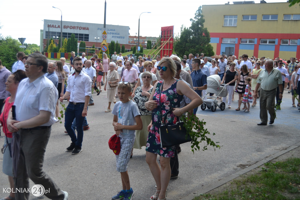 Dwie precesje na ulicach Kolna