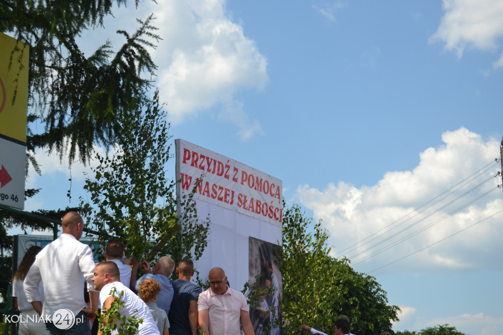 Dwie precesje na ulicach Kolna
