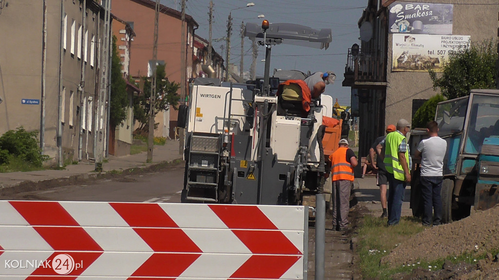 Prace ziemne na krajówce w Kolnie