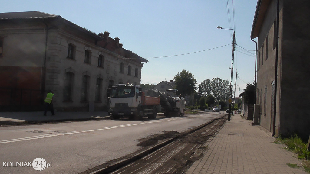 Prace ziemne na krajówce w Kolnie