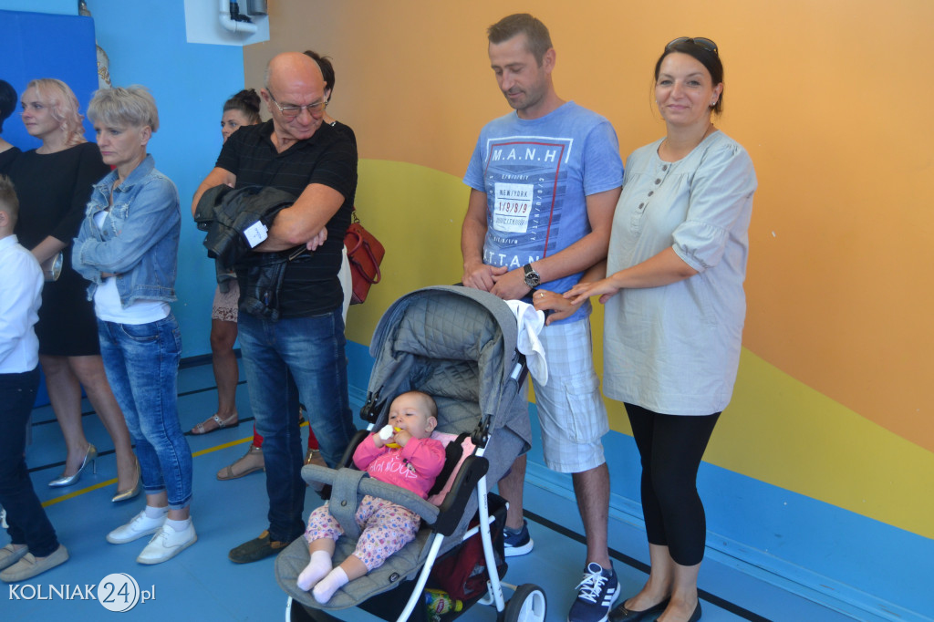 Koniec roku szkolnego. Rozdano świadectwa