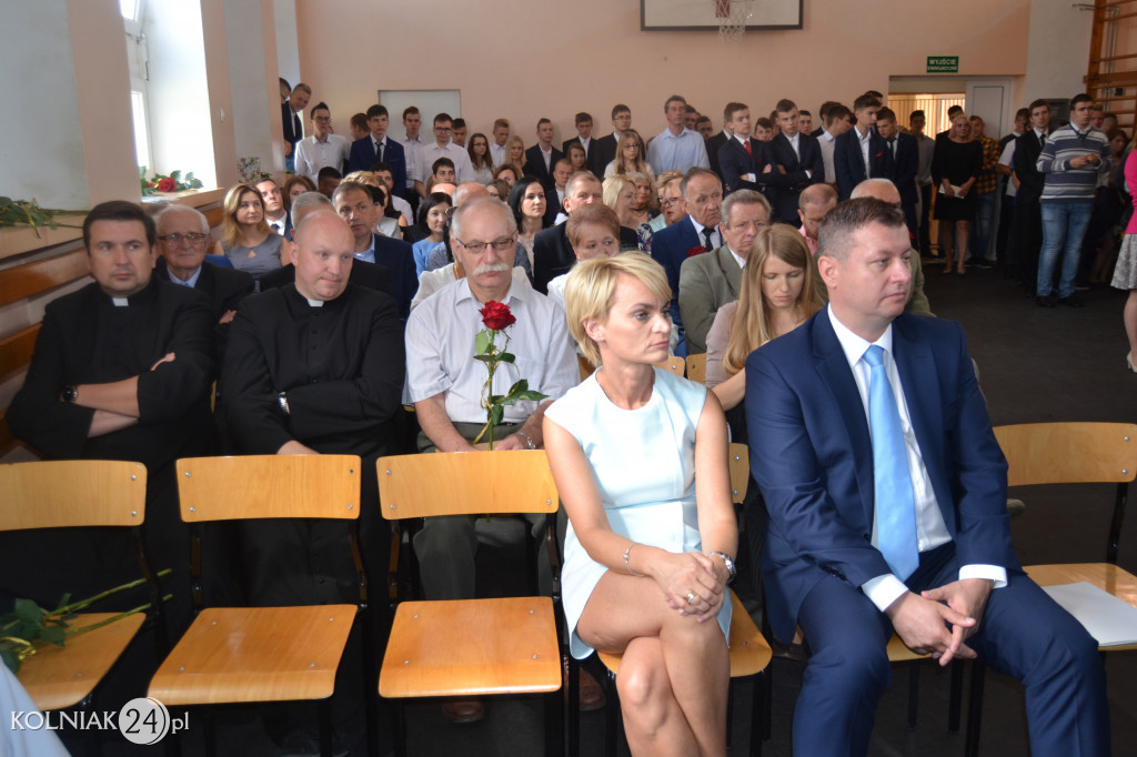 Koniec roku szkolnego. Rozdano świadectwa