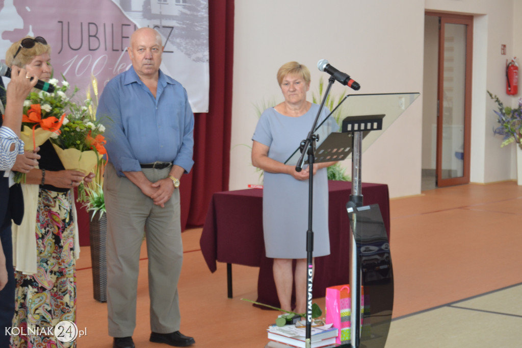 Koniec roku szkolnego. Rozdano świadectwa
