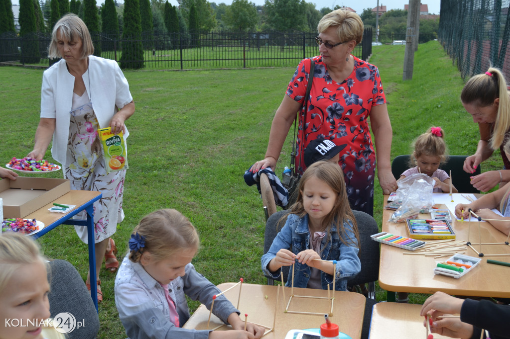 Czytali Żeromskiego na placu gimnazjalnym