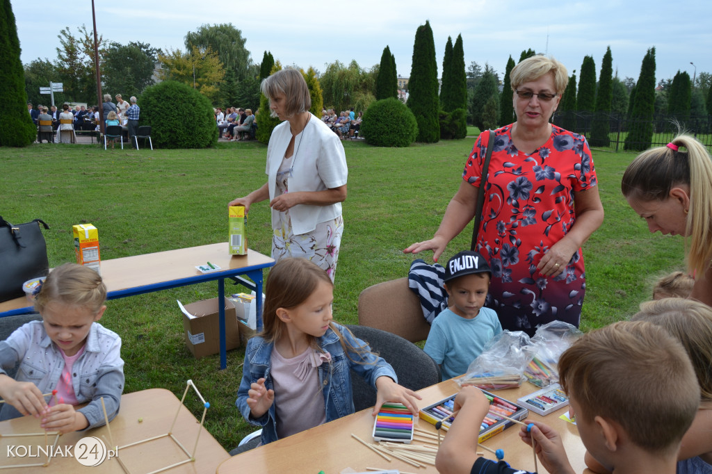 Czytali Żeromskiego na placu gimnazjalnym