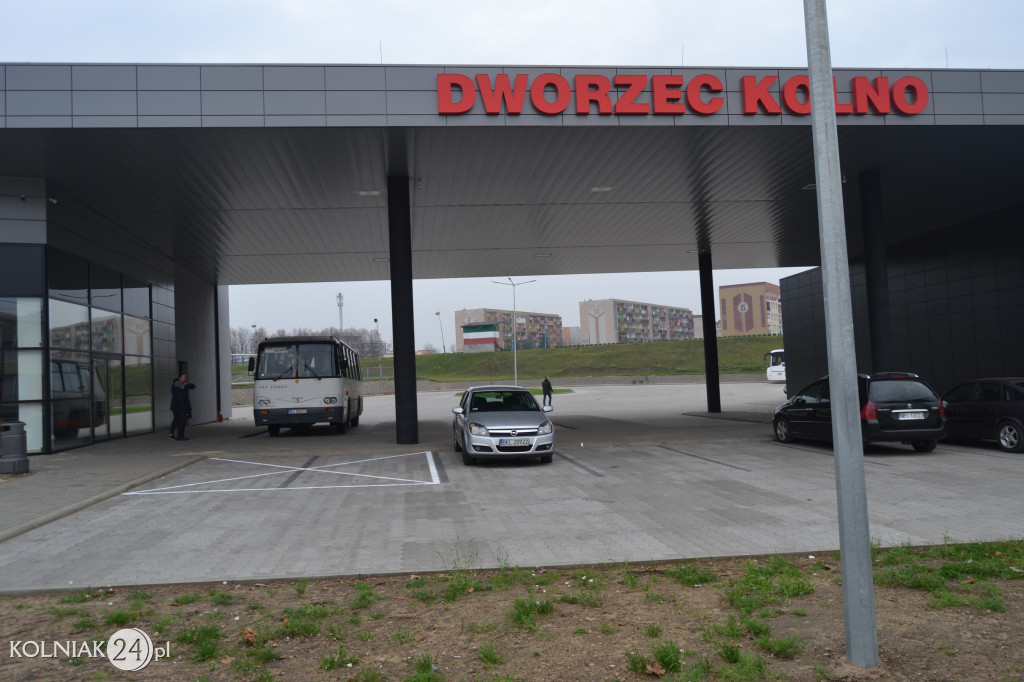 Pojawiły się pierwsze autobusy