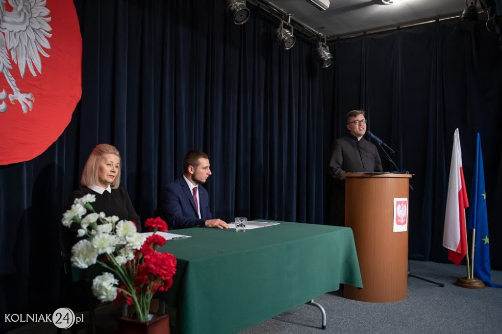 Rafałowski żegna się ze stanowiskiem, Rutkowska je obejmuje