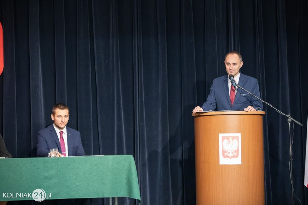 Rafałowski żegna się ze stanowiskiem, Rutkowska je obejmuje