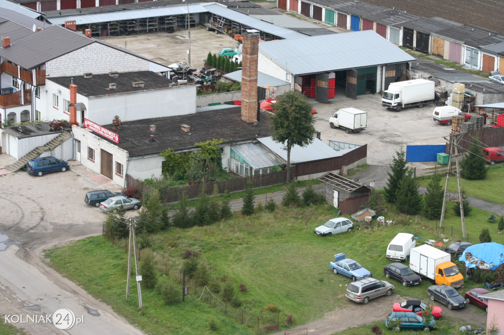 Wspiął się na komin ciepłowni