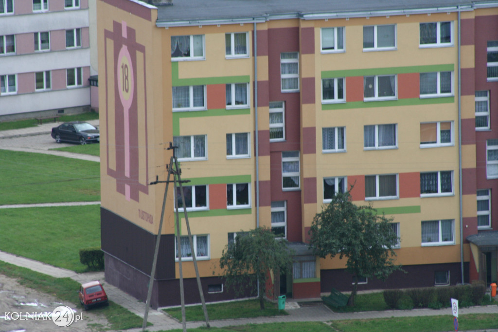 Wspiął się na komin ciepłowni