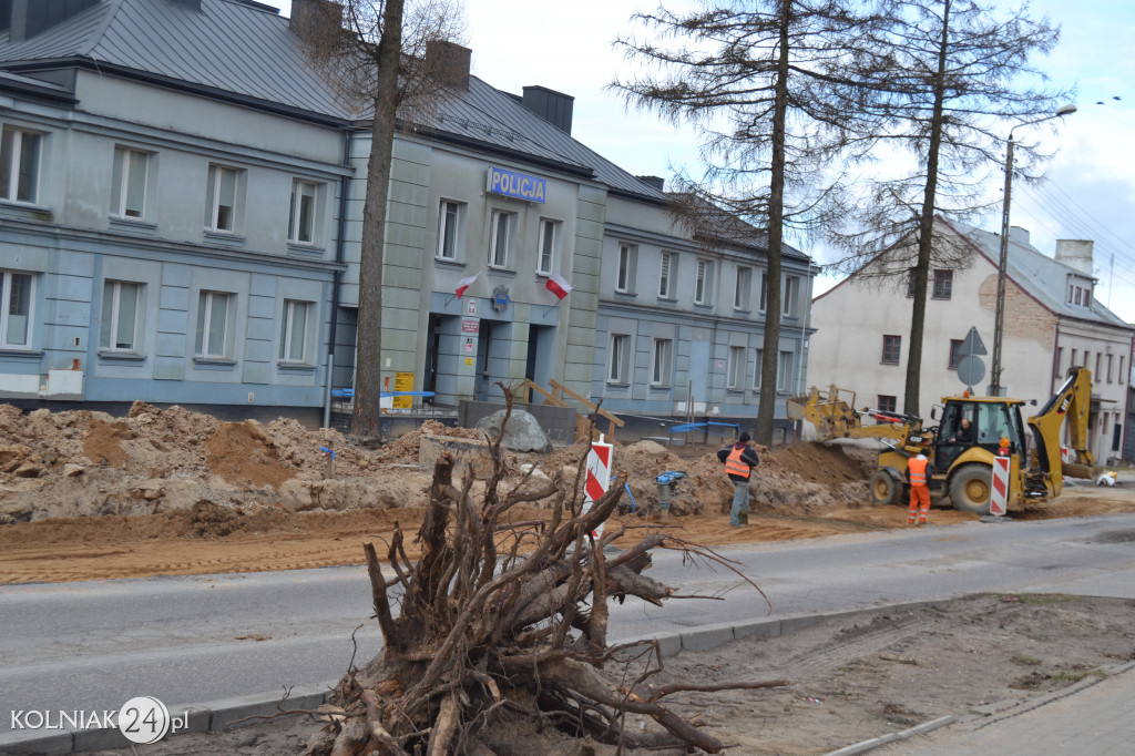 Remont krajówki. Powstaje kładka przy moście