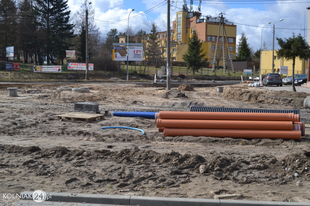 Remont krajówki. Powstaje kładka przy moście