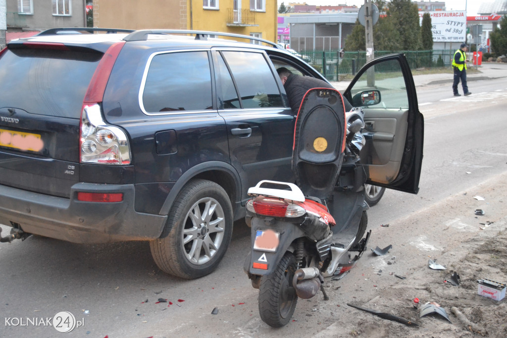 Kierowca skutera został zabrany do szpitala
