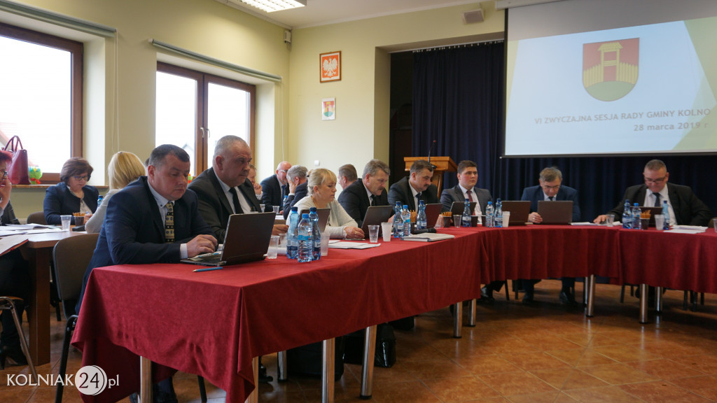 Siedem uchwał i dwa sprawozdania