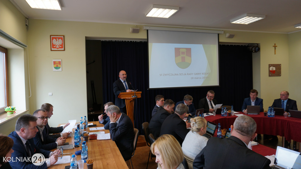 Siedem uchwał i dwa sprawozdania