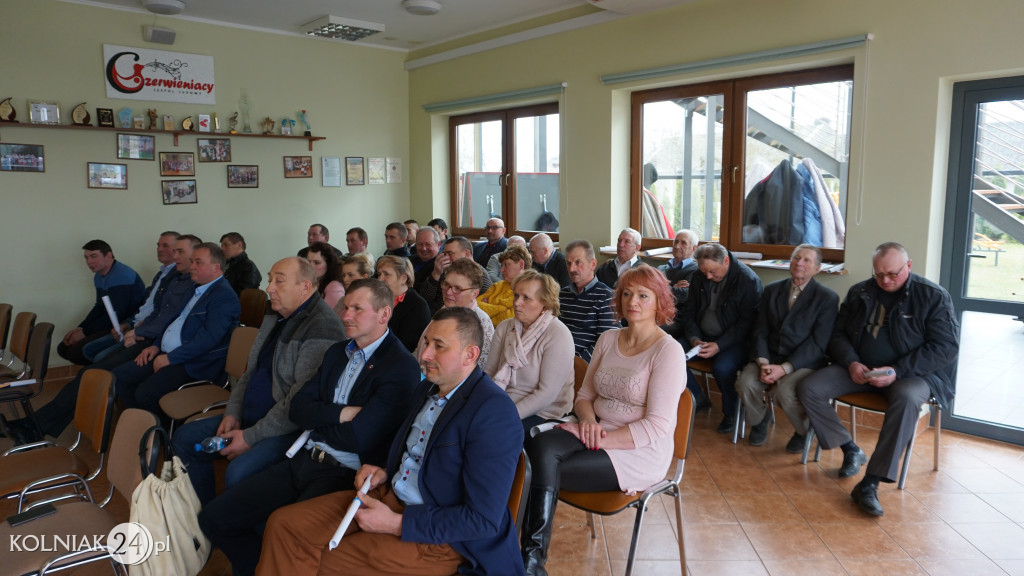 Siedem uchwał i dwa sprawozdania