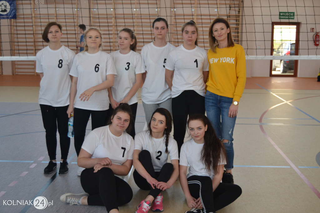 Turniej Piłki Siatkowej w Ogólniaku