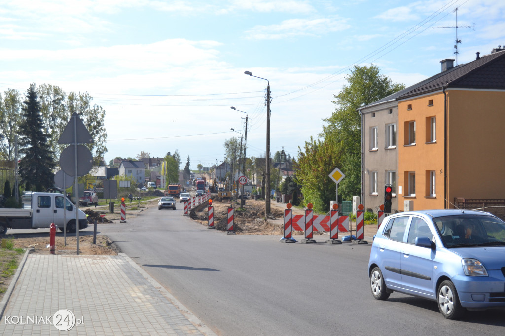 Wiosenne prace na głównej drodze w Kolnie