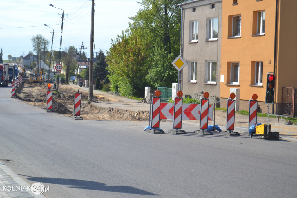 Wiosenne prace na głównej drodze w Kolnie