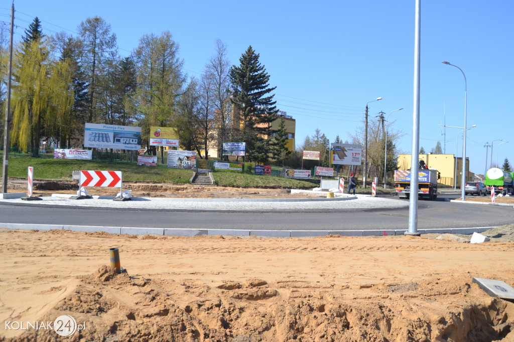 Wiosenne prace na głównej drodze w Kolnie