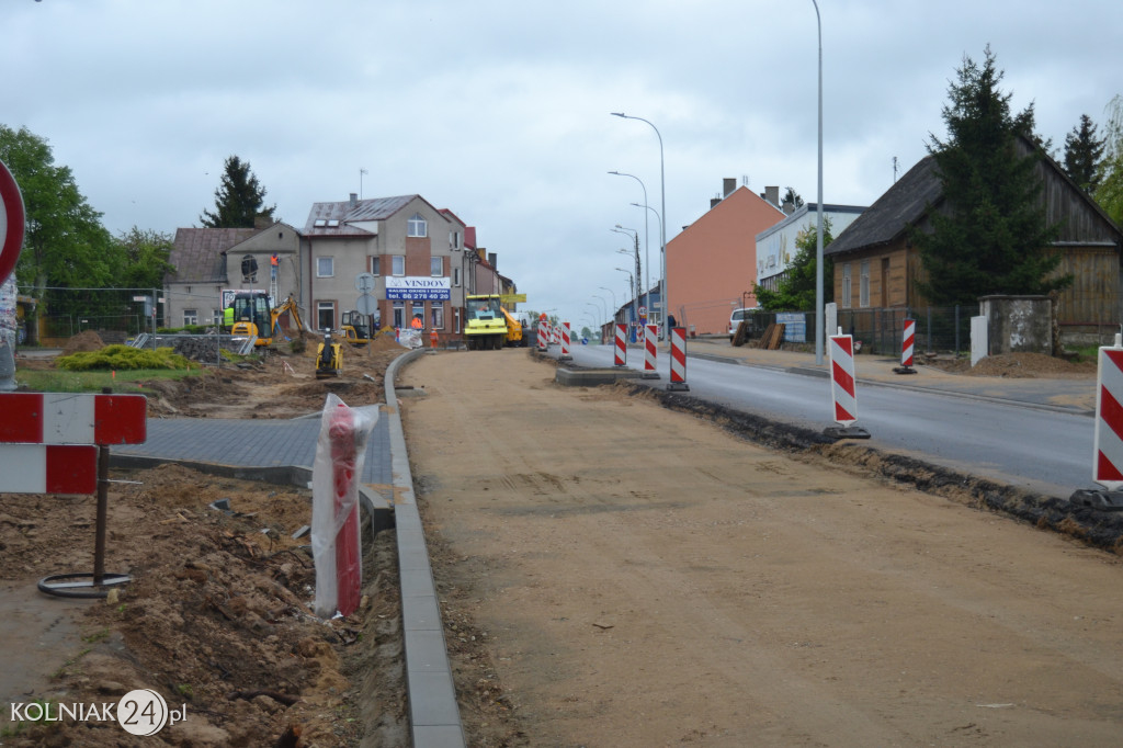 Wiosenne prace na głównej drodze w Kolnie