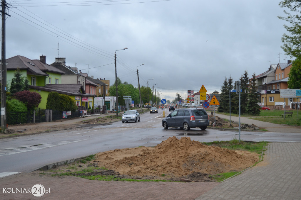 Wiosenne prace na głównej drodze w Kolnie