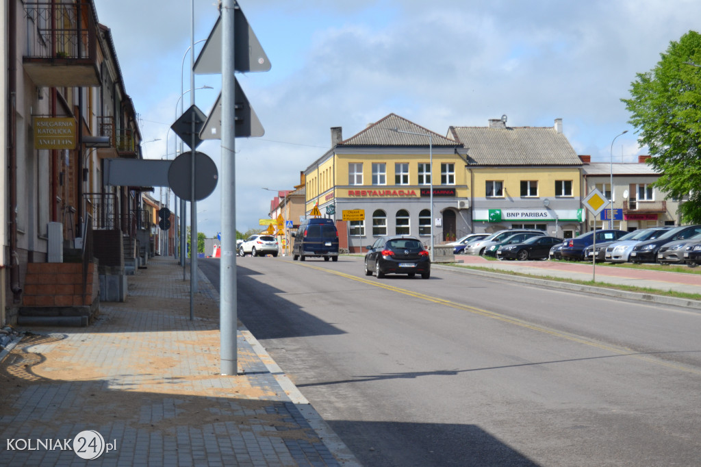 Wiosenne prace na głównej drodze w Kolnie