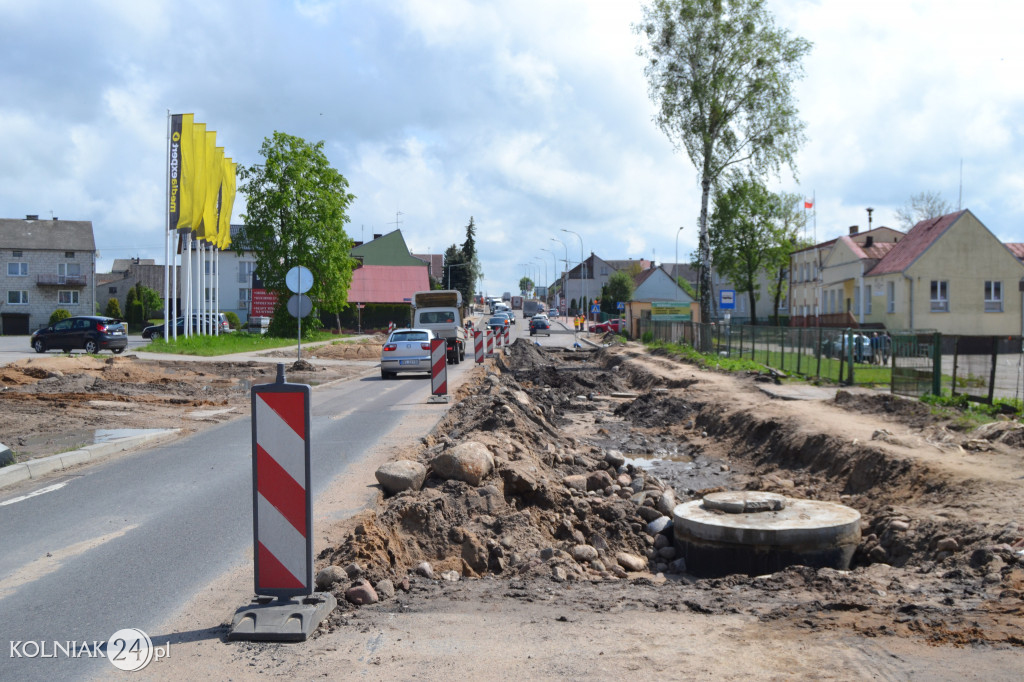 Wiosenne prace na głównej drodze w Kolnie