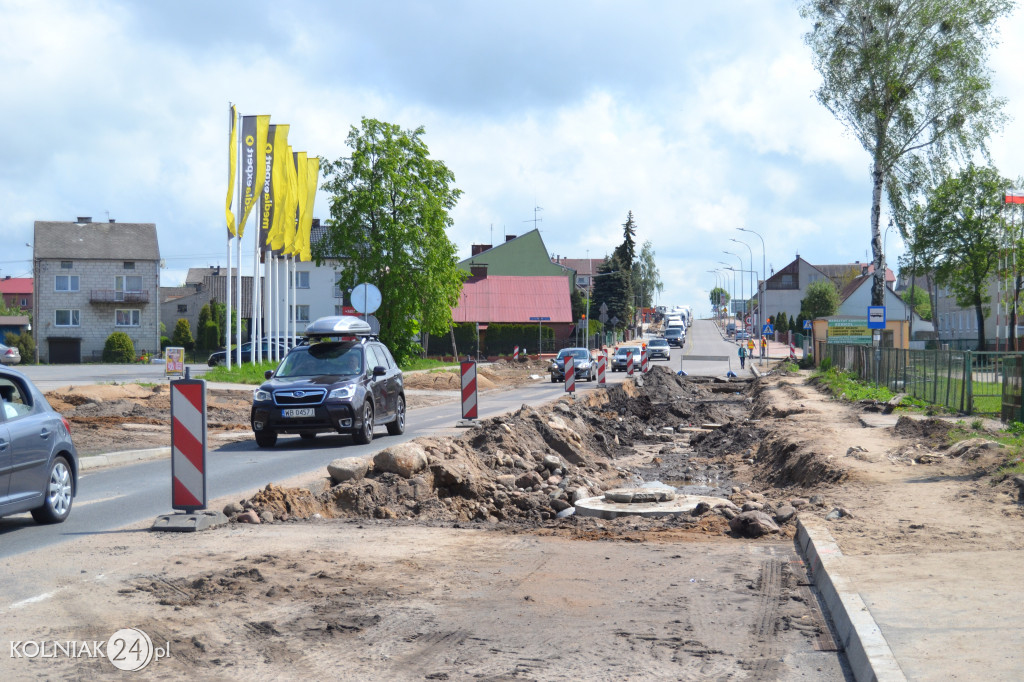 Wiosenne prace na głównej drodze w Kolnie