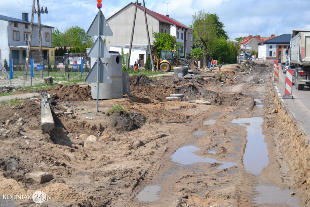 Wiosenne prace na głównej drodze w Kolnie