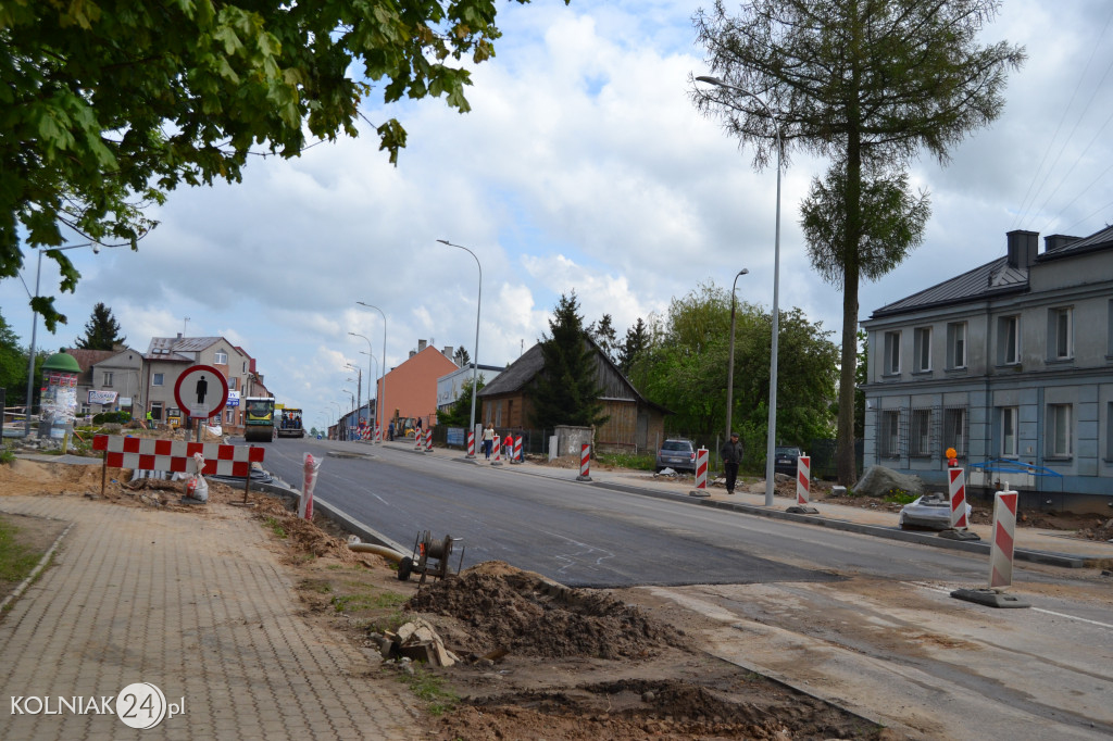 Wiosenne prace na głównej drodze w Kolnie