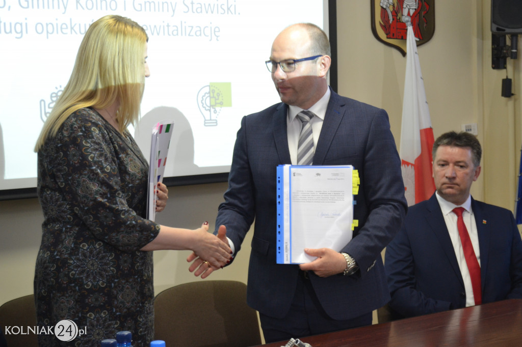 Zostało podpisanych pięć umów