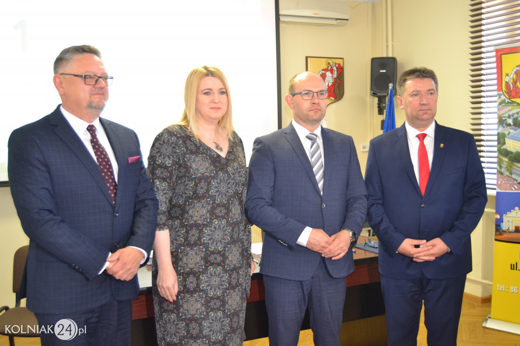 Zostało podpisanych pięć umów