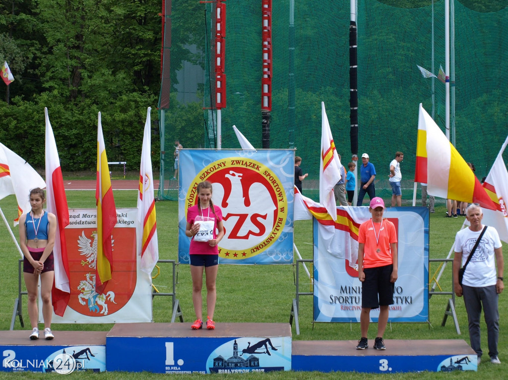 Stawali na podium