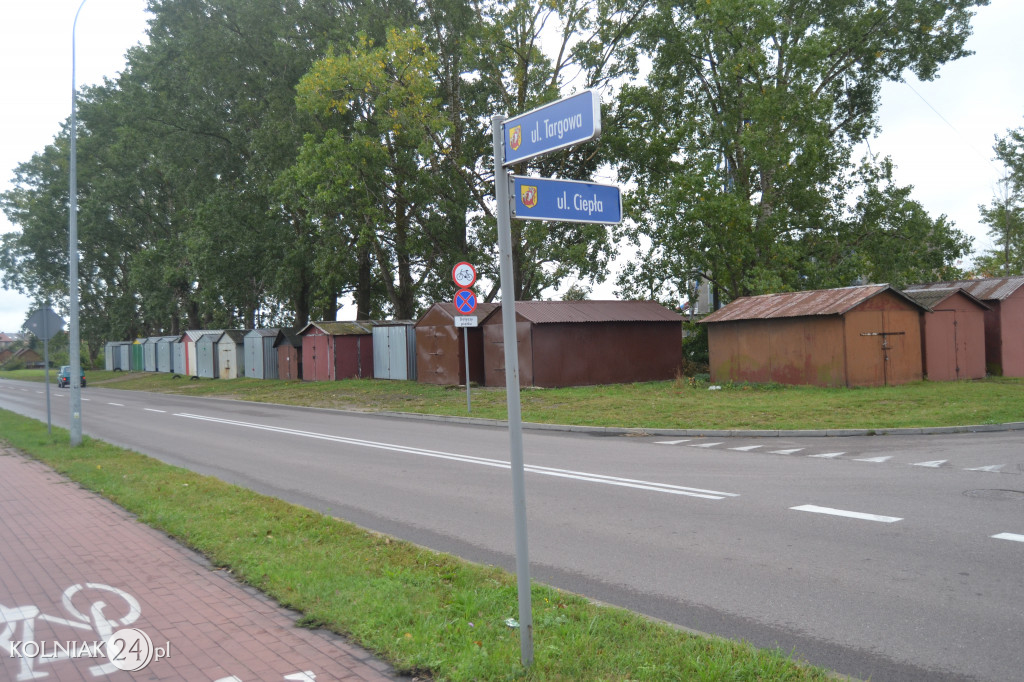 Blaszaki na Ciepłej i Targowej