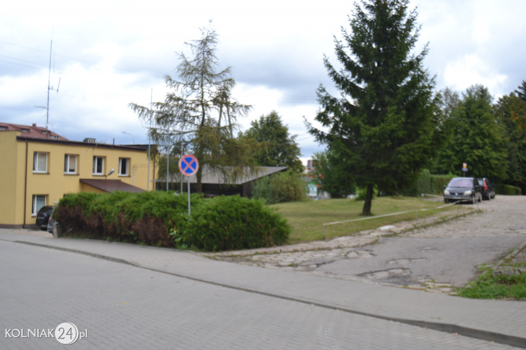 Teren szpitala wymaga remontu