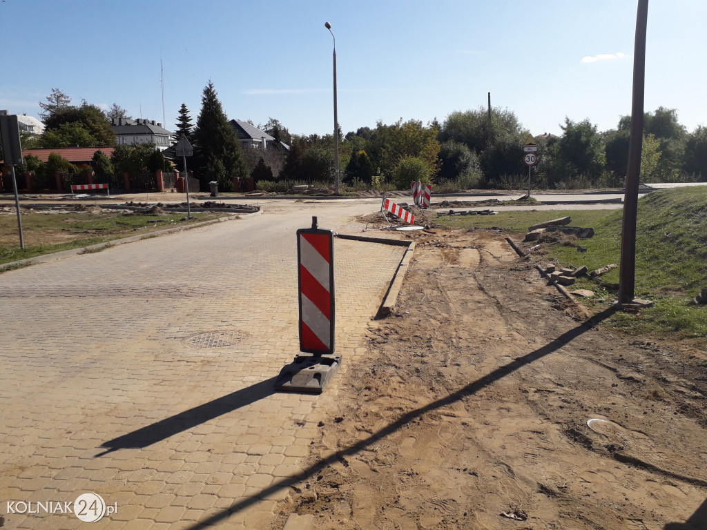 Prace budowlane na ulicy Dąbrowskiej w Kolnie