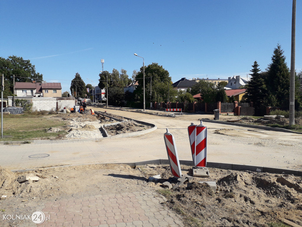 Prace budowlane na ulicy Dąbrowskiej w Kolnie