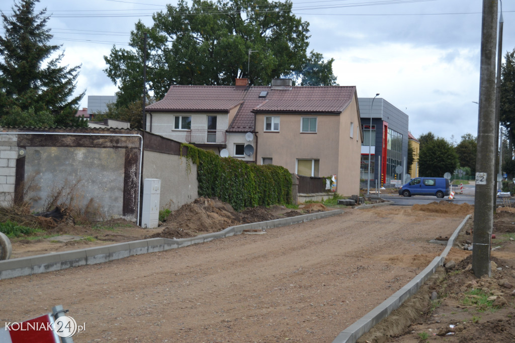 Prace budowlane na ulicy Dąbrowskiej w Kolnie