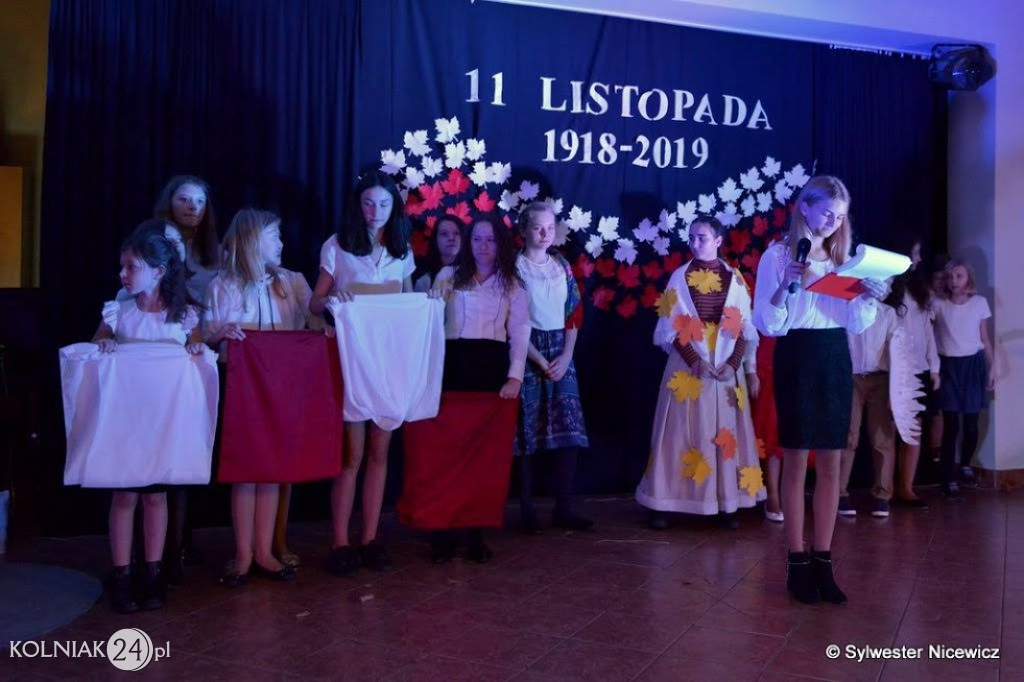 Wieczornica w Czerwonem