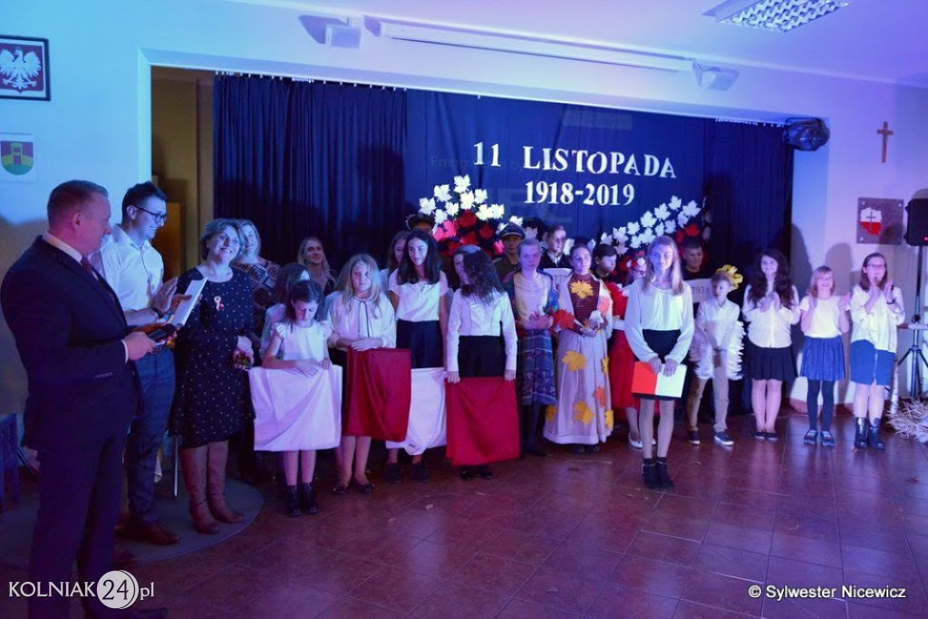 Wieczornica w Czerwonem