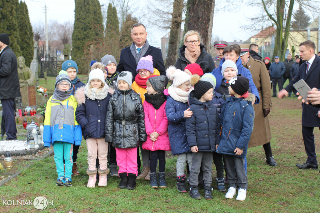 Prezydent składa kwiaty pod pomnikami w Kolnie