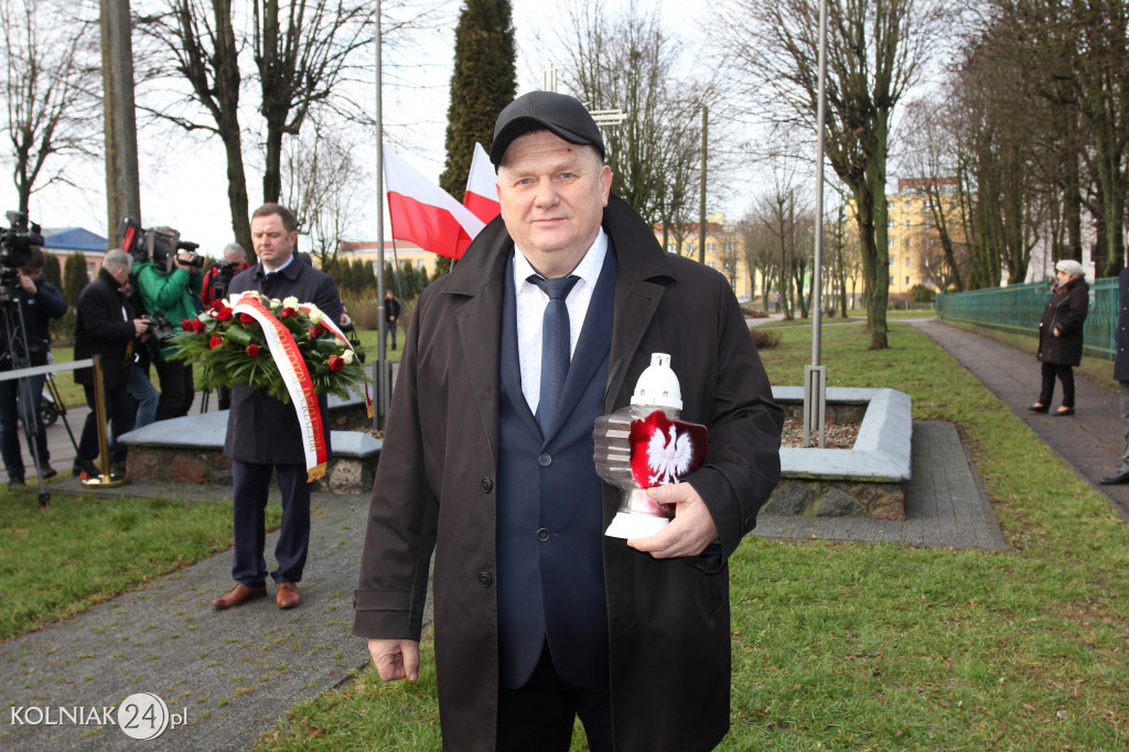Prezydent składa kwiaty pod pomnikami w Kolnie