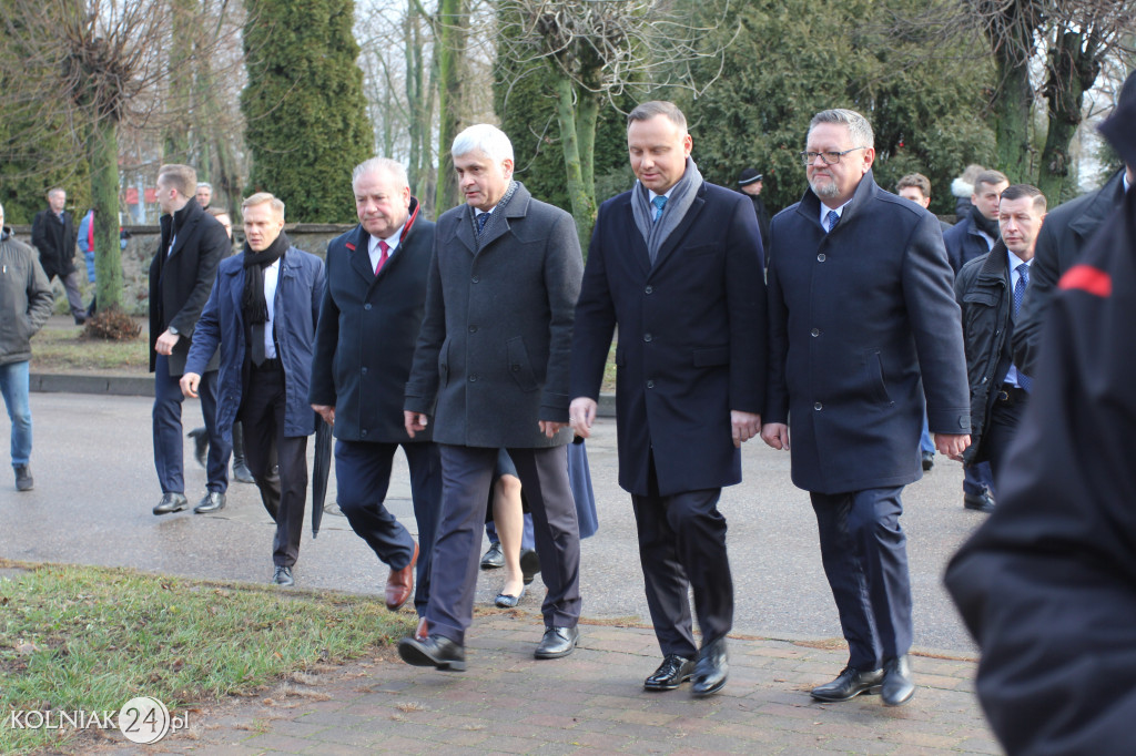 Prezydent składa kwiaty pod pomnikami w Kolnie