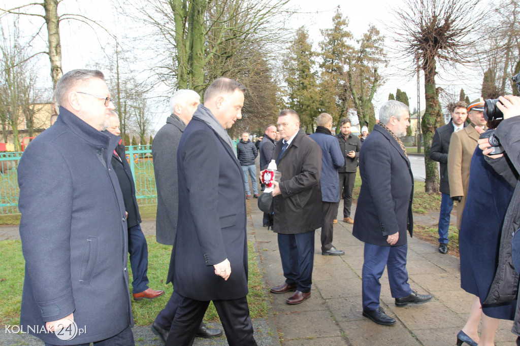 Prezydent składa kwiaty pod pomnikami w Kolnie