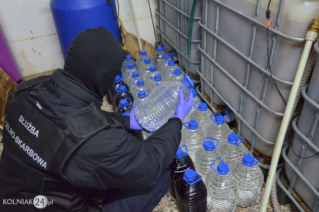 500 litrów nielegalnego alkoholu