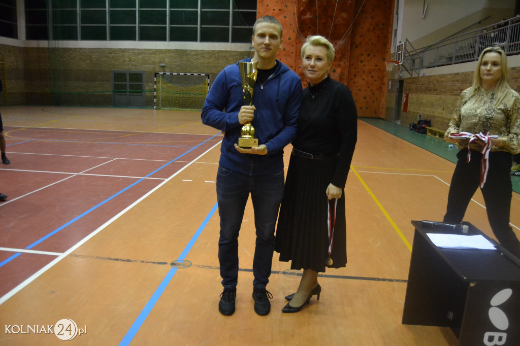 Ostatnia kolejka halówki