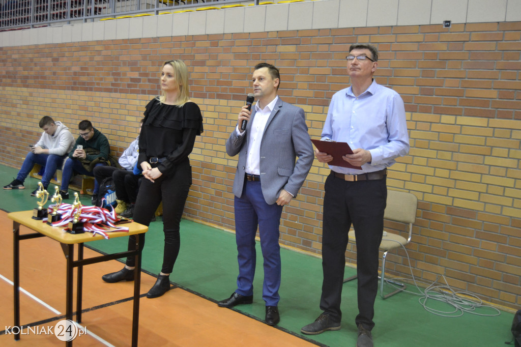 Rozgrywki Zimowej Halowej Ligi w piłkę nożną