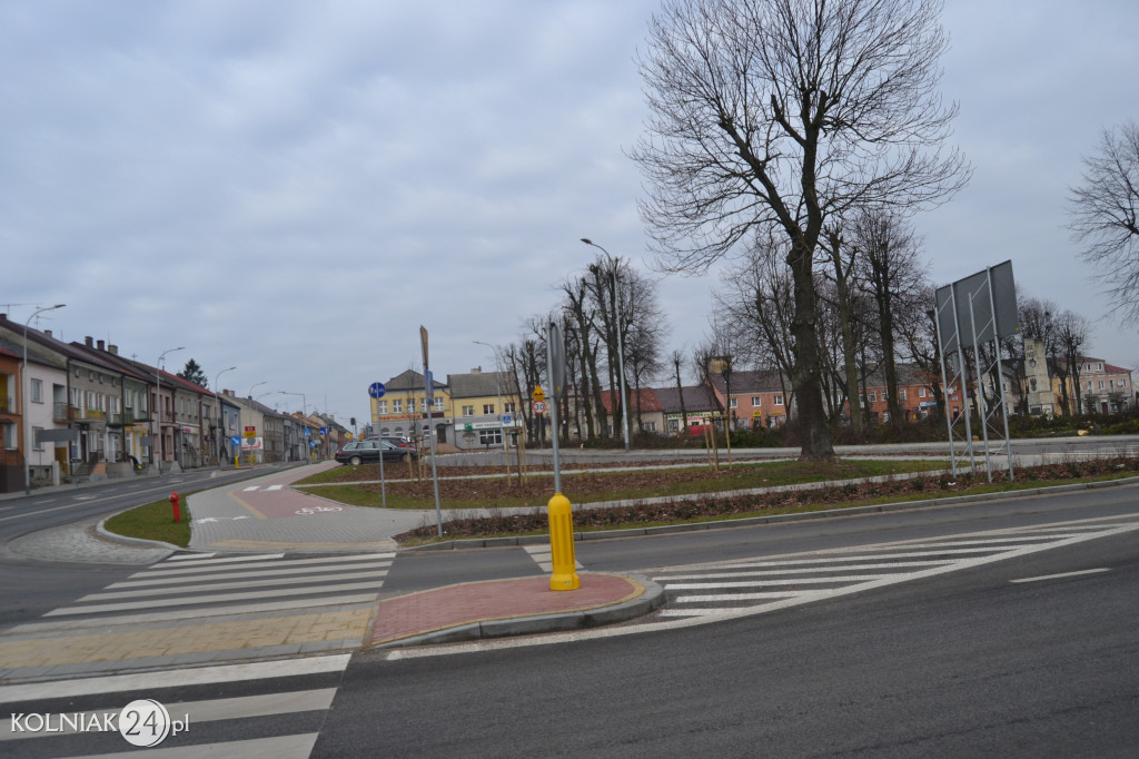 Plac Wolności w Kolnie: trwa wycinka drzew