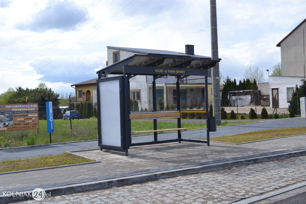 Nowe wiaty przystankowe w Kolnie